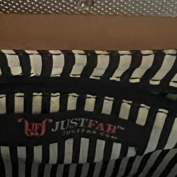 Fringe Crossbody Bag - Picture 7 of 7